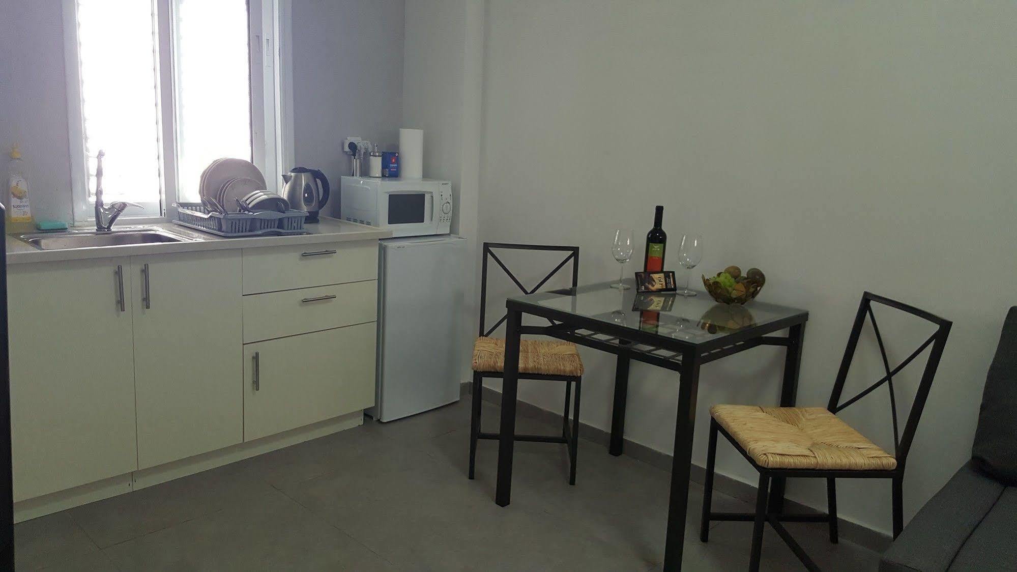 Studio Masaryk Apartment بات يام المظهر الخارجي الصورة